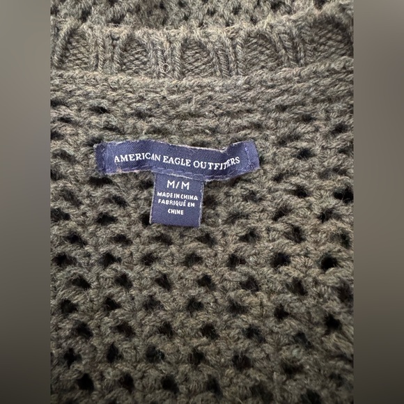 American Eagle Outfitters Dark Green Knit Sweater Euc medium - Picture 7 of 8